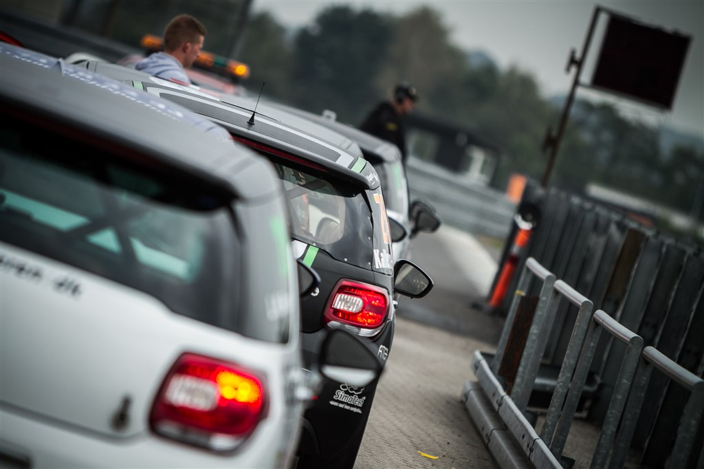 Stemningsfoto fra 2014: Jesper Ternvalt kører Citroën DS3 Cup i 2015
(Foto: Gripping Media ApS)